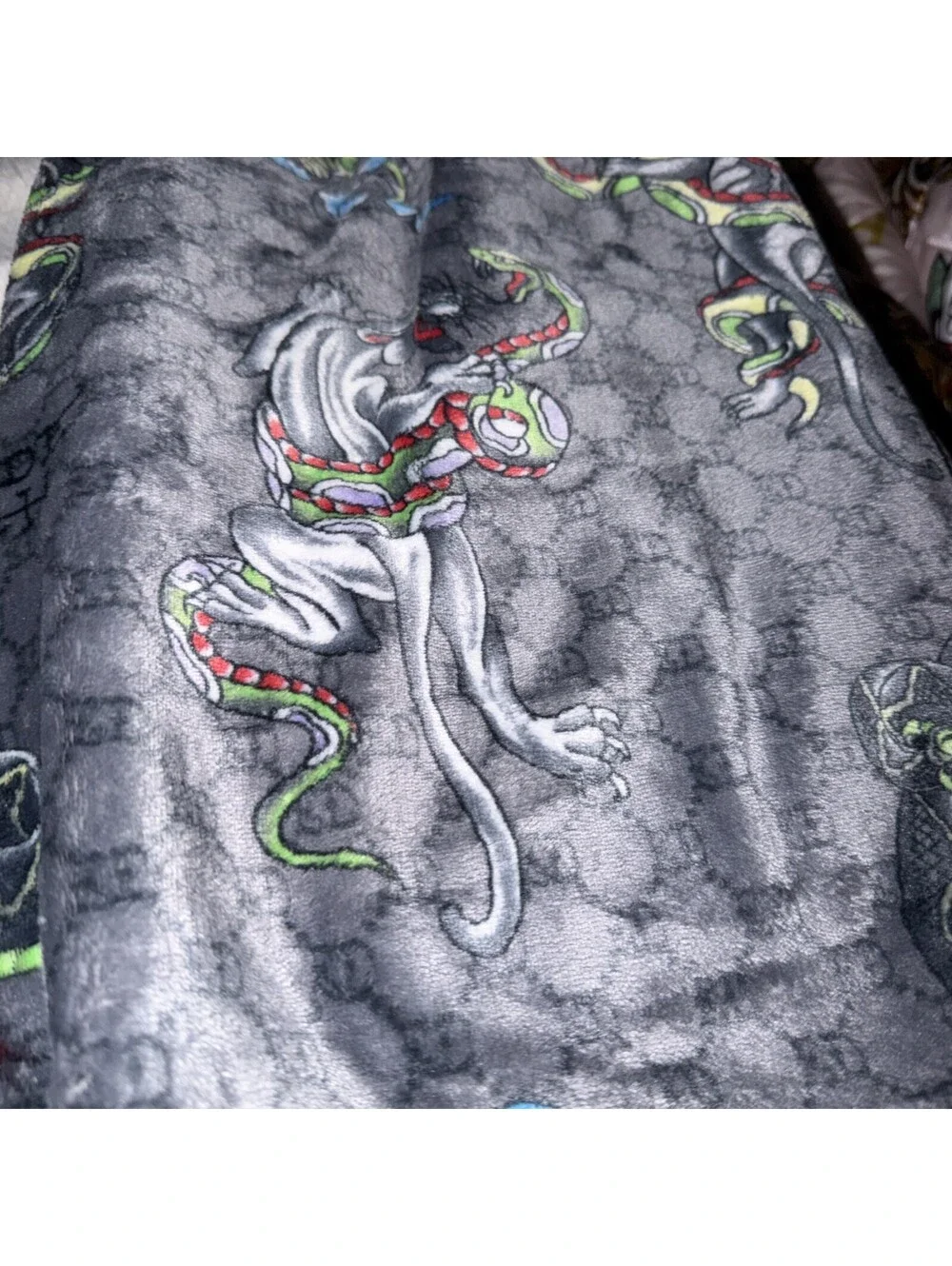 Ed Hardy Fleece Oversized Throw Blanket GRAY ED LINE PRINT 50 X 70 NEW